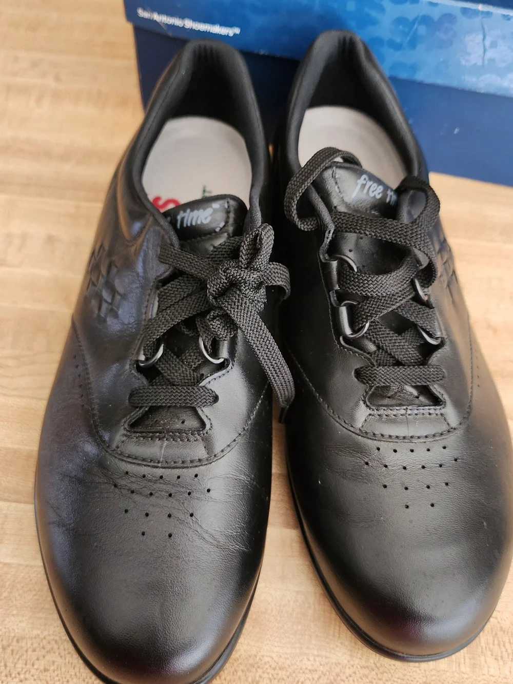 SAS premium leather